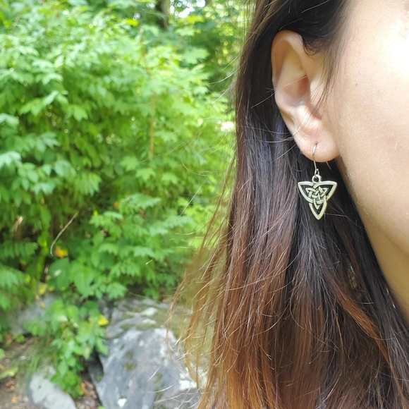 New Handmade Silver Celtic Triangle Earrings - Picture 2 of 13